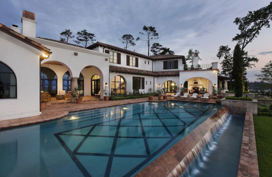 Архитектура вилла в испано-мавританском