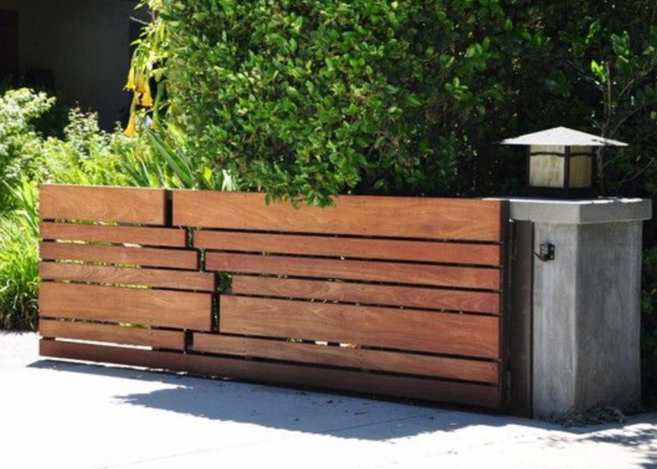 Оригинальный деревянный забор