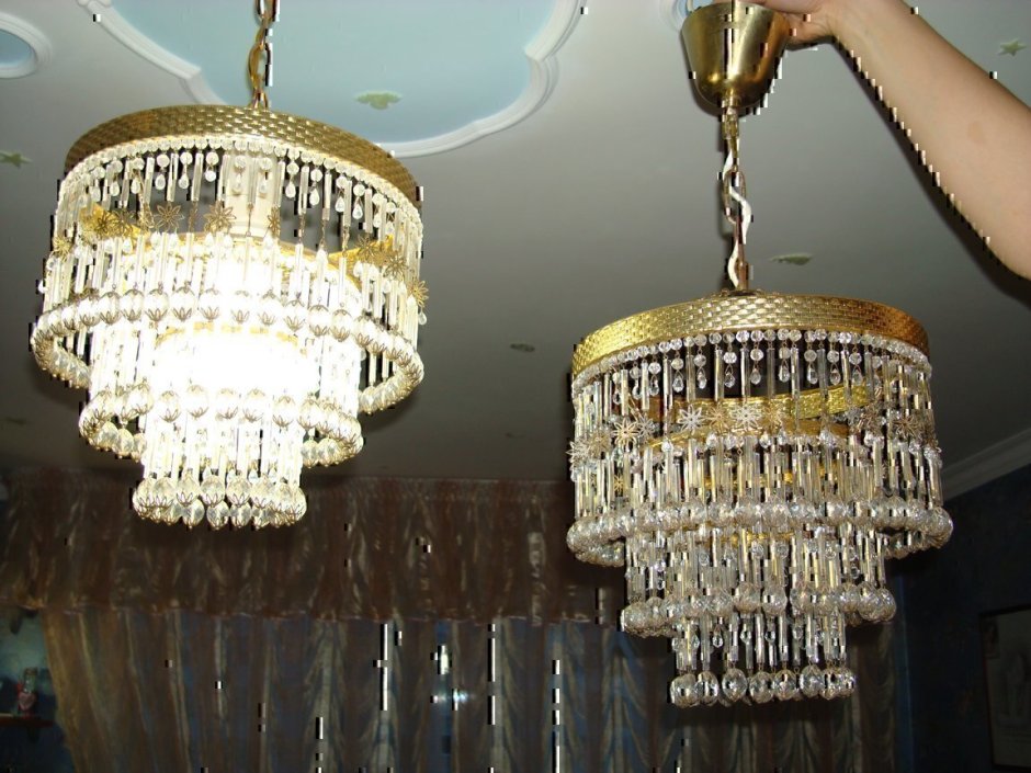 Старые люстры с висюльками