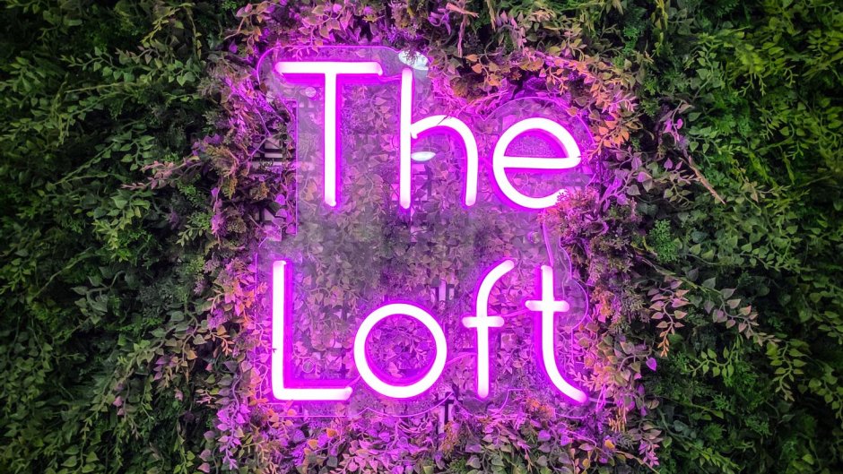 Неоновая вывеска лофт