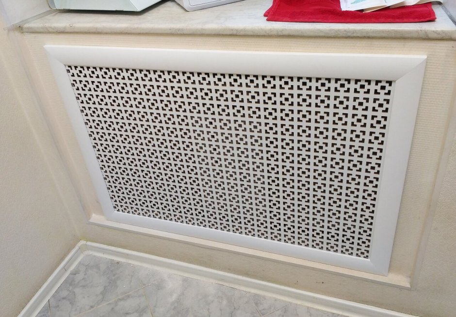 Резной экран на батарею