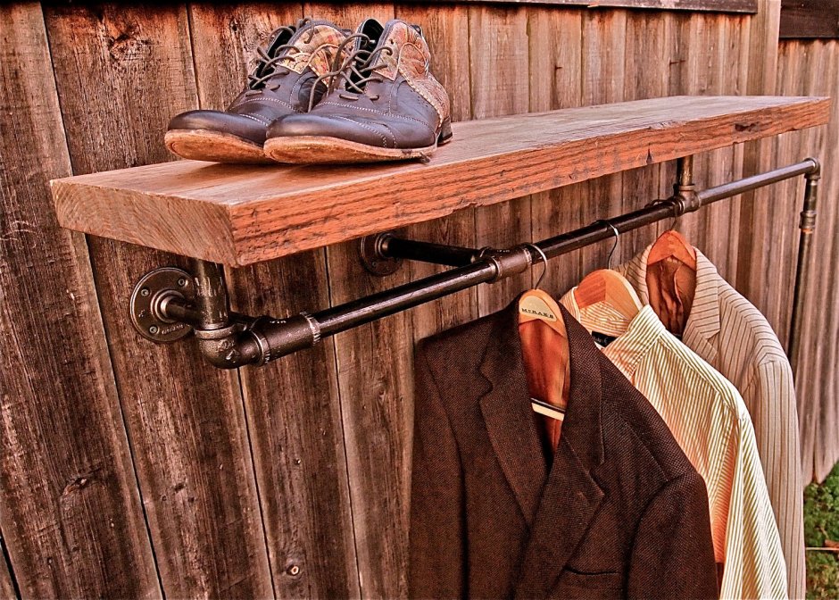 Деревянная вешалка в стиле лофт