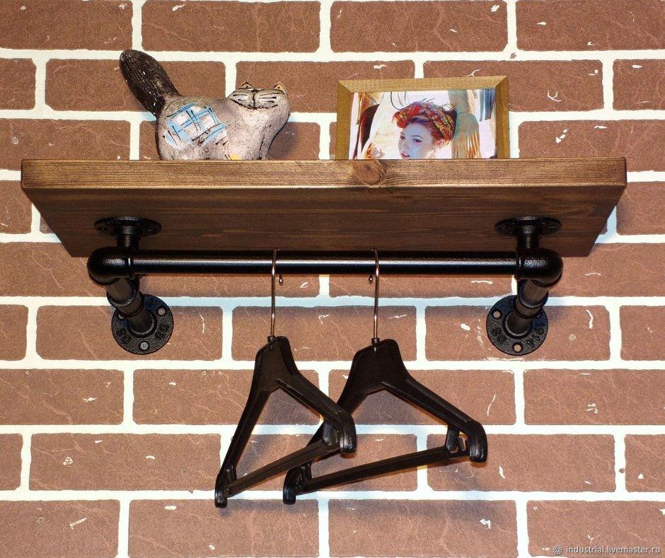 Вешалка настенная в стиле лофт