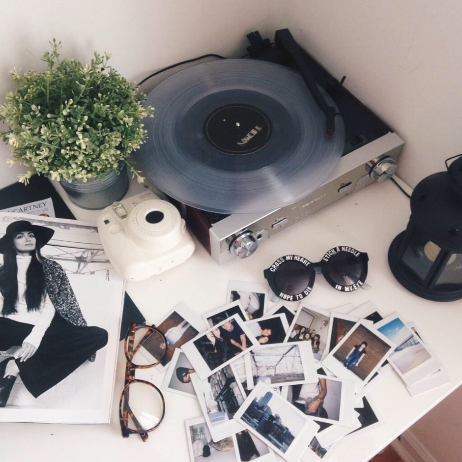 Кассеты и пластинки Эстетика