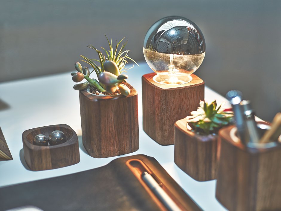 Вещи на столе