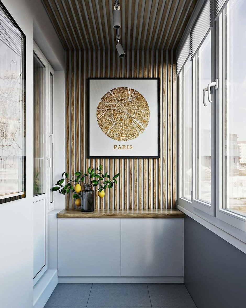 Деревянные рейки на балконе