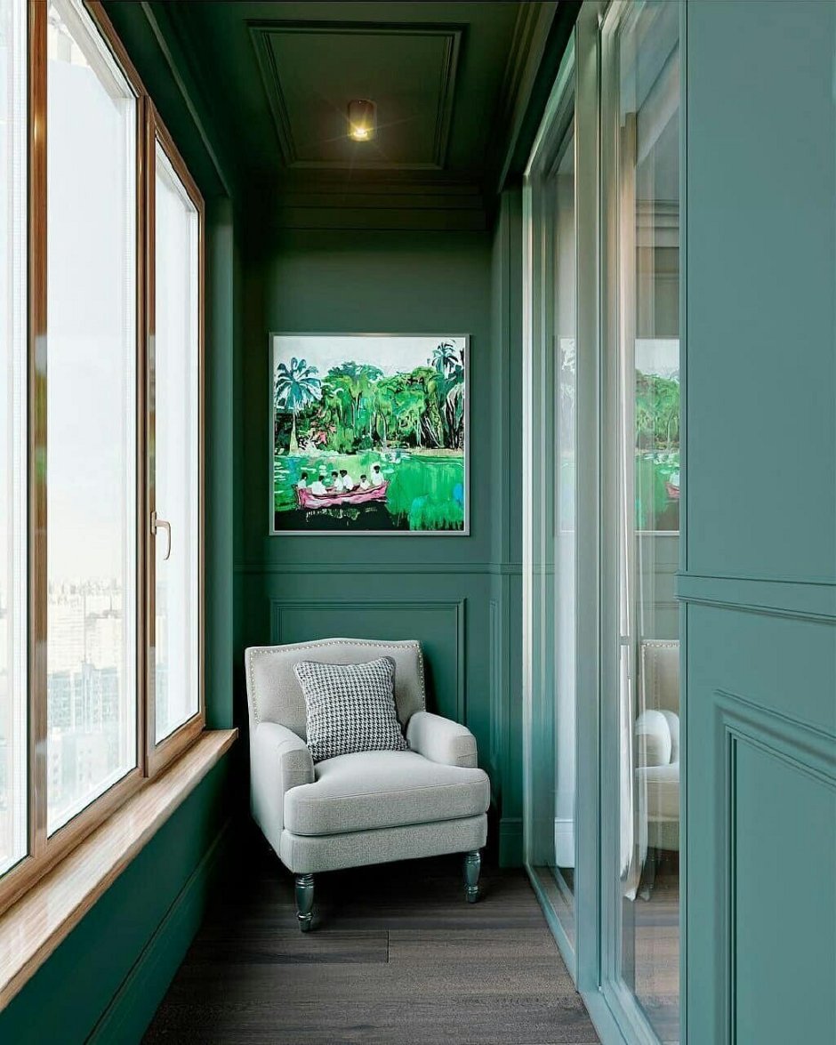 Зеленая стена на балконе