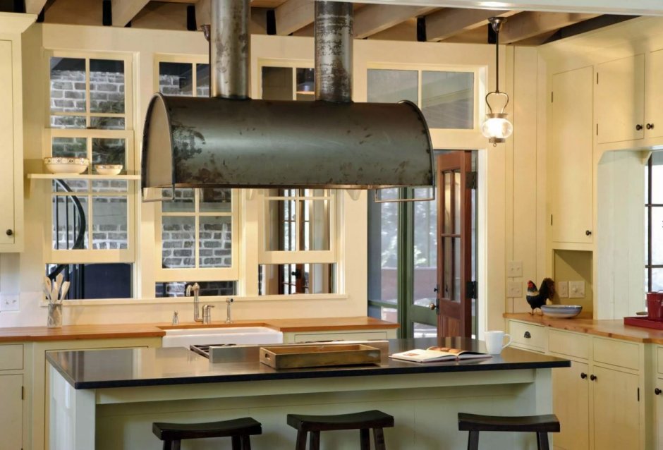 Островные вытяжки Кантри