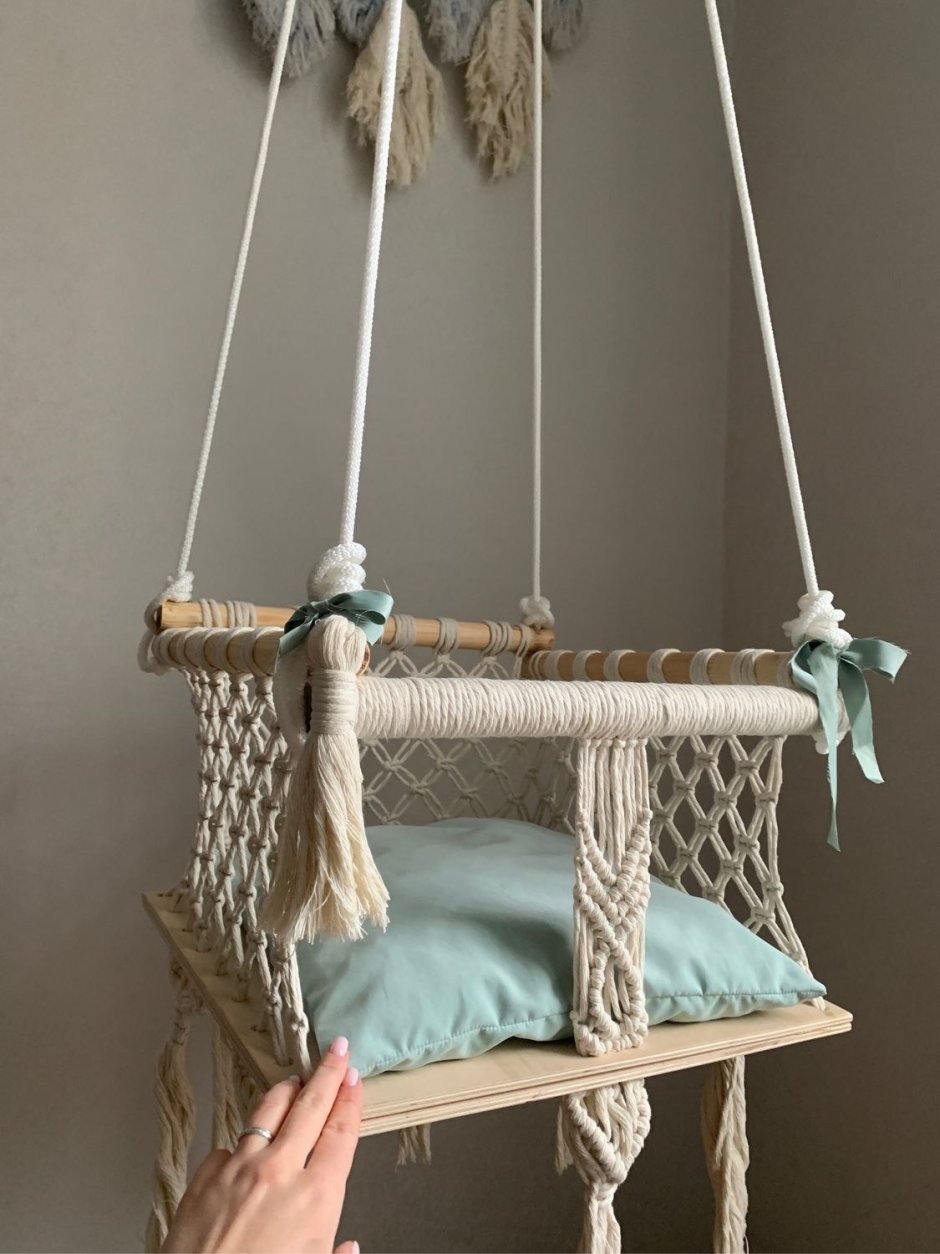 Детская качель макраме
