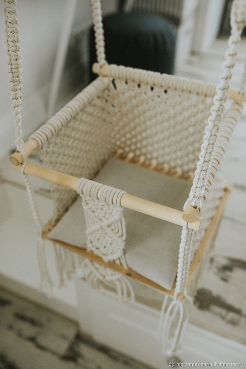 Подвесная качеля макраме