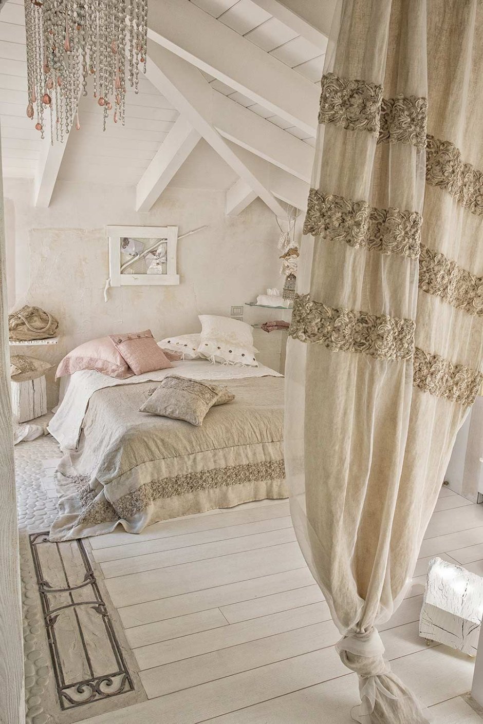 Шторы в стиле Прованс для спальни