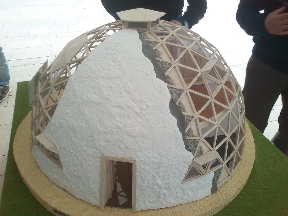 Геодезический купол из пенопласта