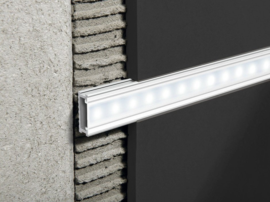 Подсветка ступеней сбоку светодиодная лента узел