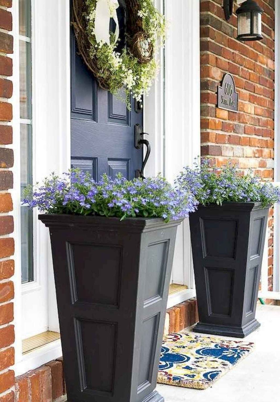 Уличные кашпо для цветов