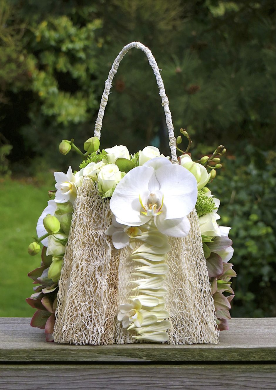 Дизайнерские коробки для цветов