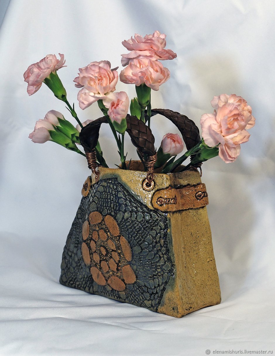 Ваза в виде сумки