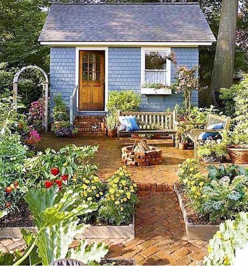 Маленький дачный участок