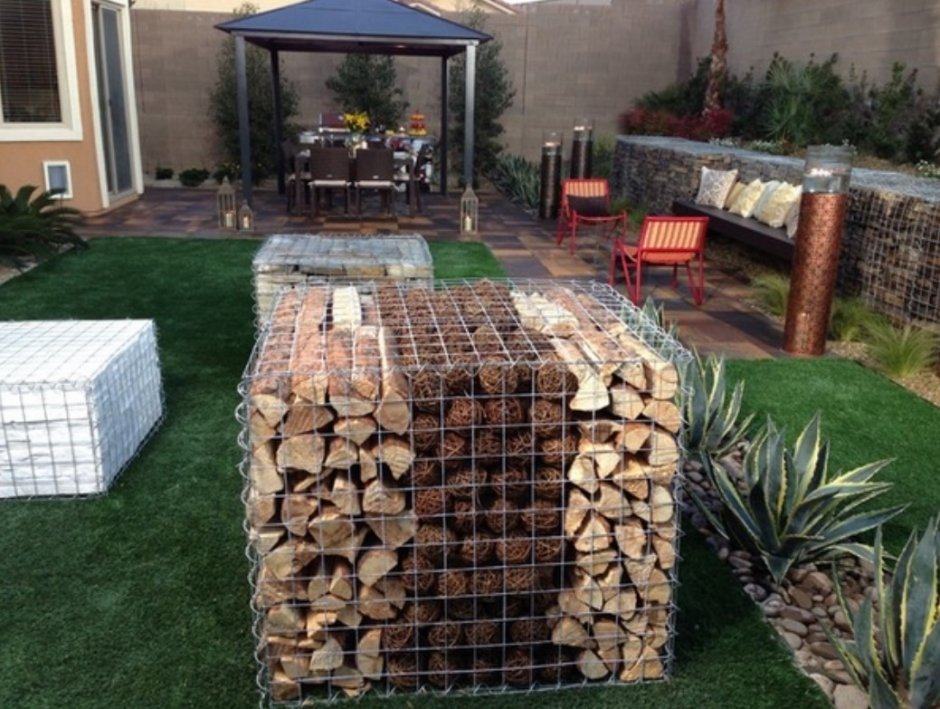 Габион с дровами