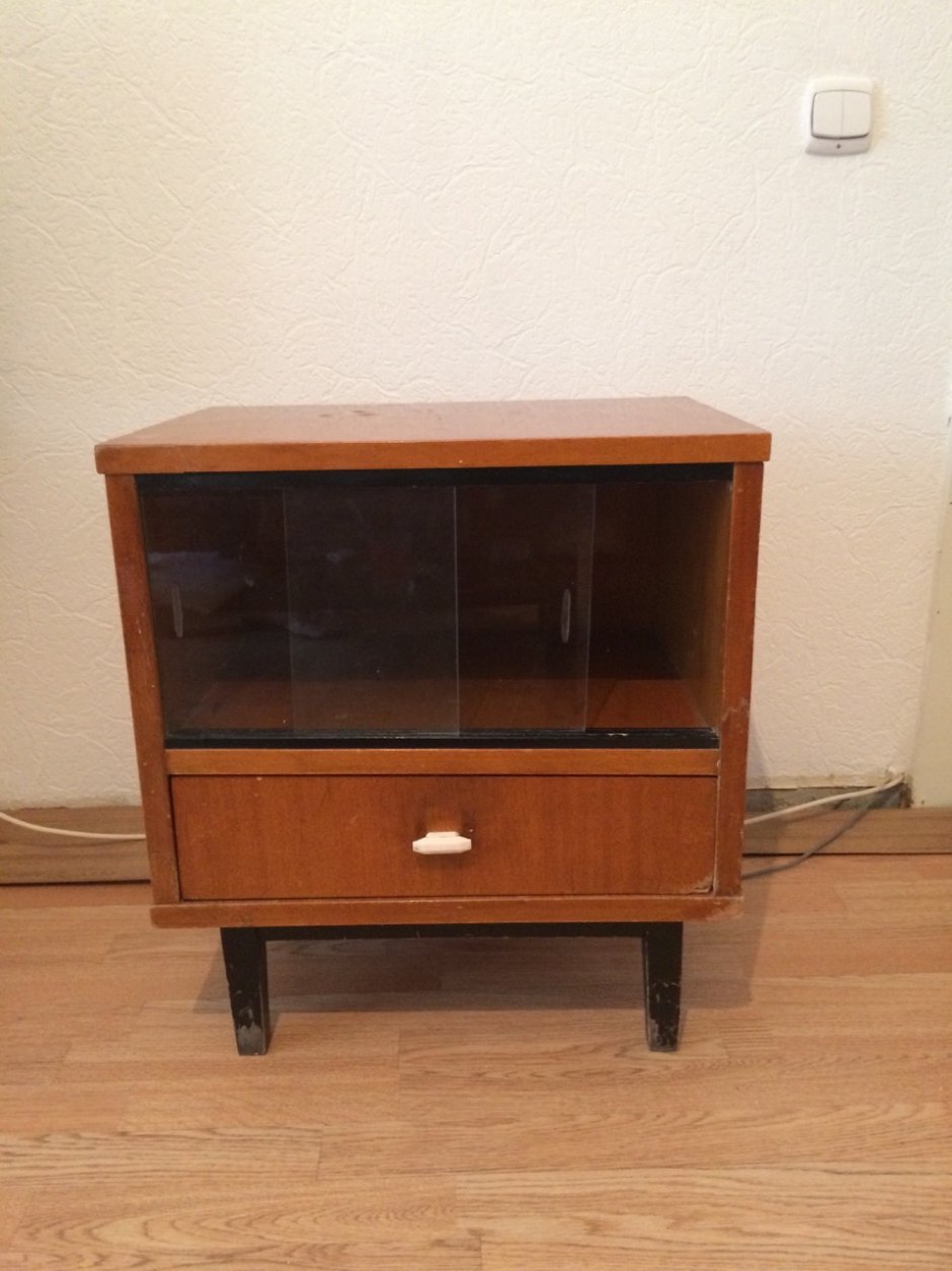 Старая Советская тумбочка