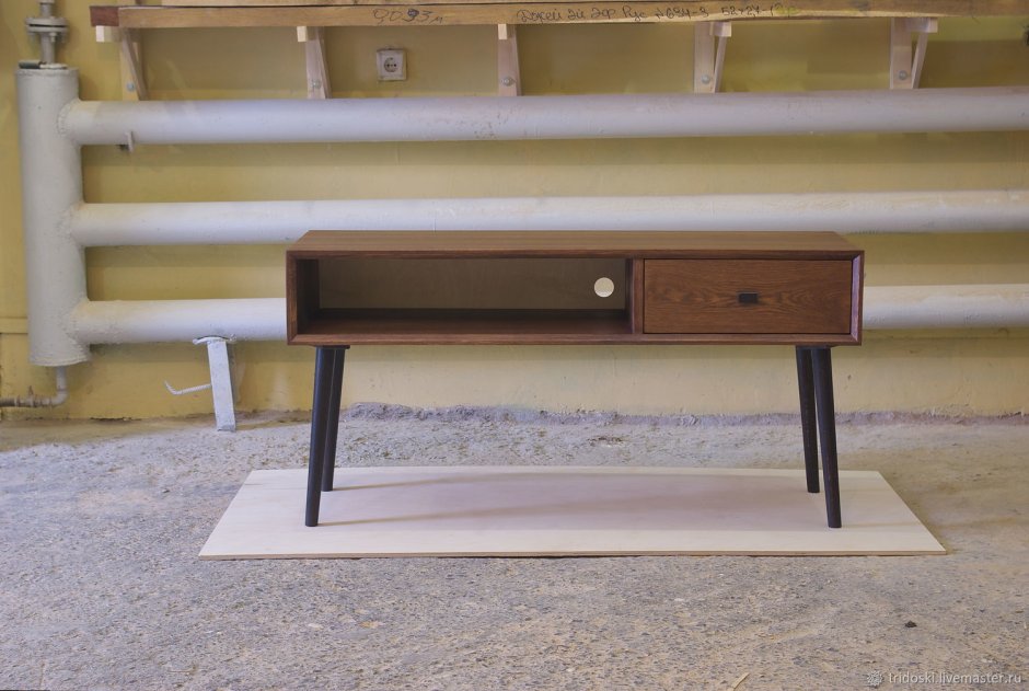 TV тумба в стиле 60х