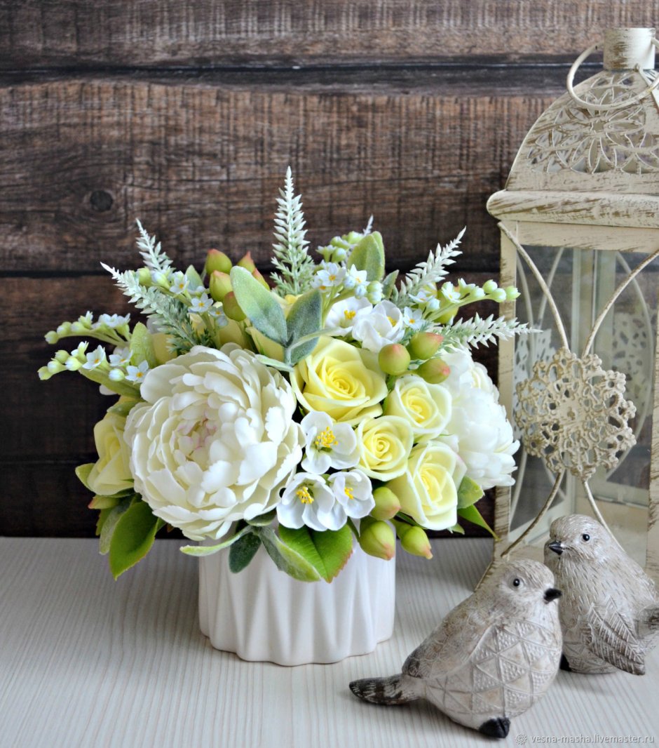 Цветочная композиция в чашке