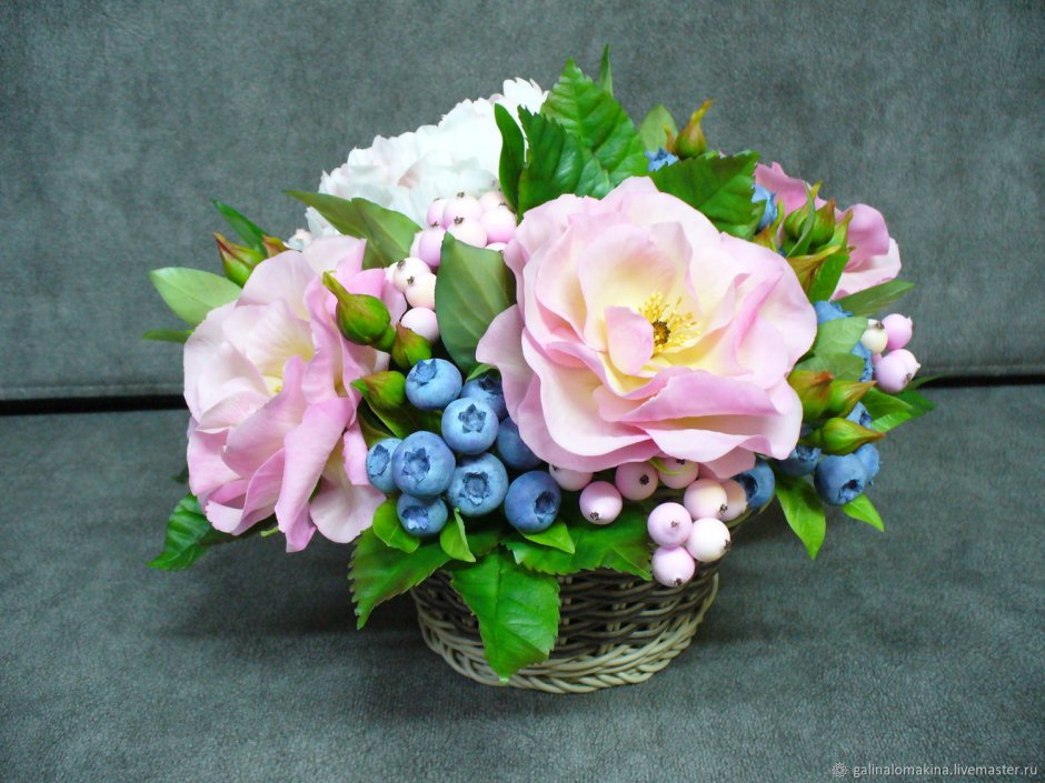 Цветочная композиция в чашке