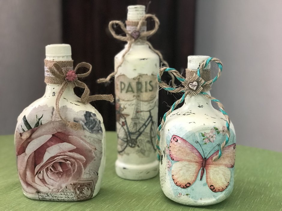 Бутылка в технике декупаж