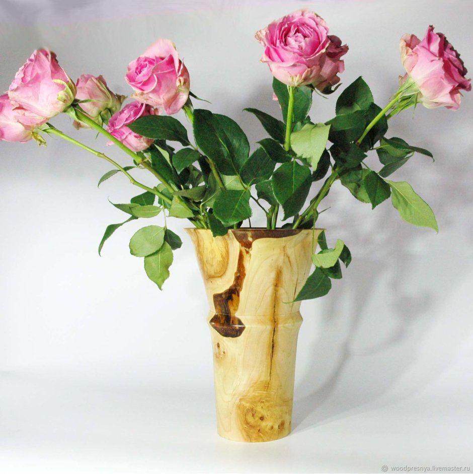 Вазы из дерева