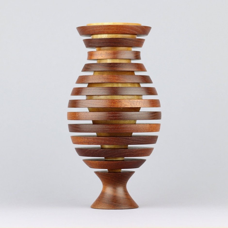 Засушенные цветы в вазе