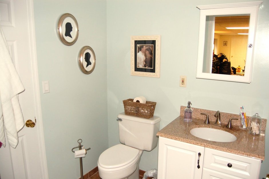 Отделка санузла без плитки