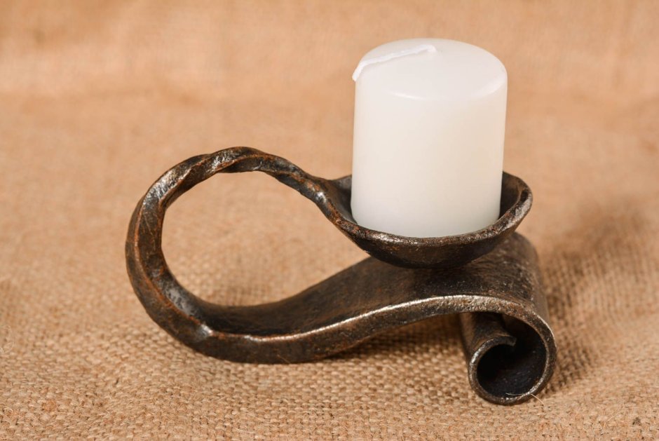 Подсвечник золотой