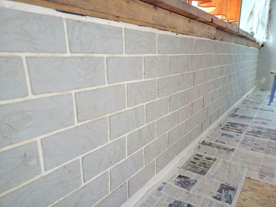 Плинтус на декоративный кирпич