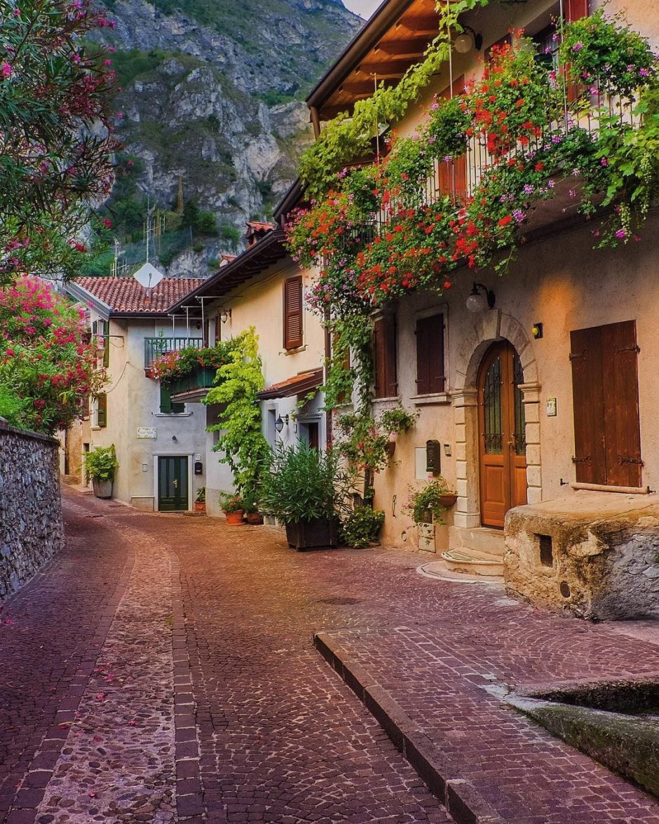 Италия Гористая улочки Италии