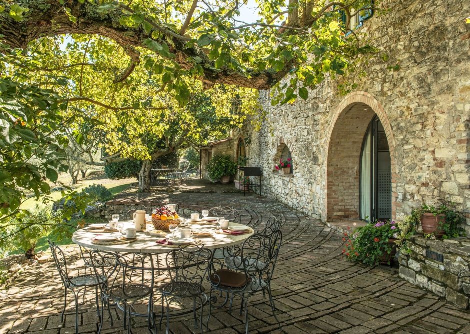 Уютный дворик Италия Тоскана
