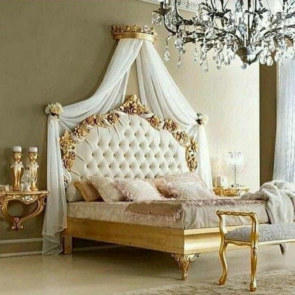 Шикарная кровать в спальню