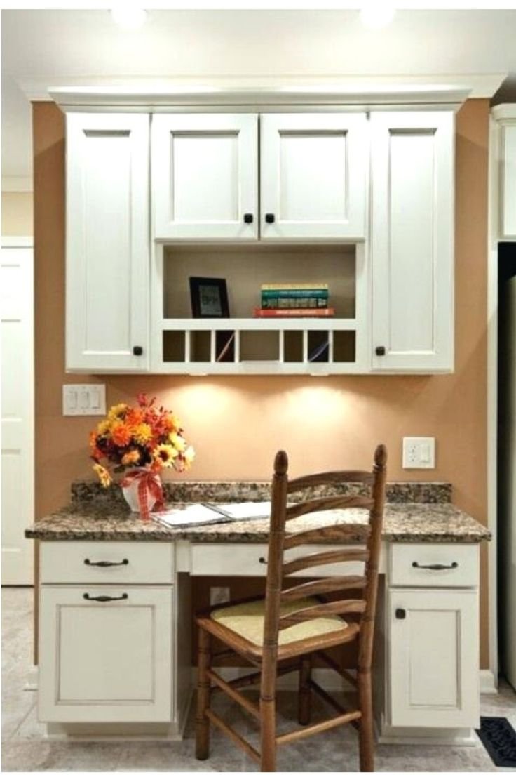 Шкафчик над кухонным столом