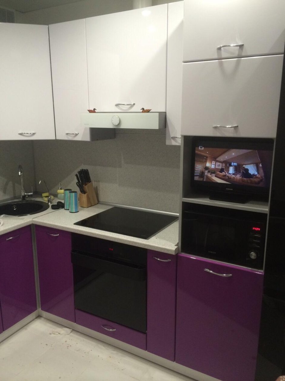 Кухня цвета шампань