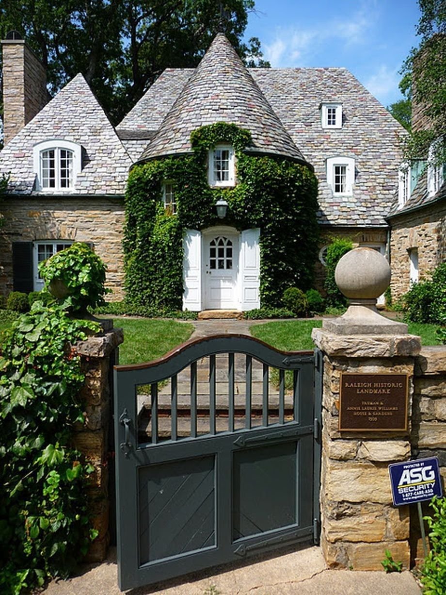 Особняк Айви Хаус