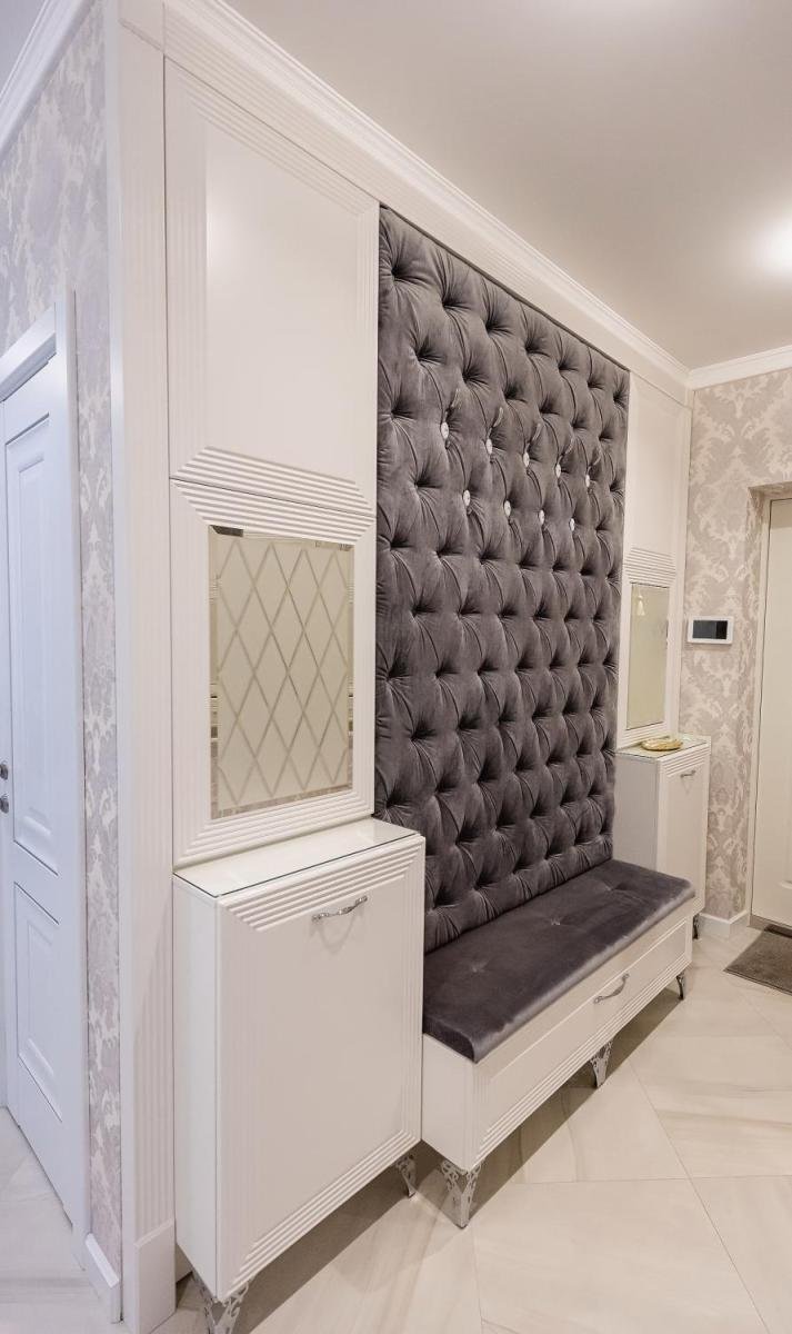 Мягкая стеновая панель в прихожую