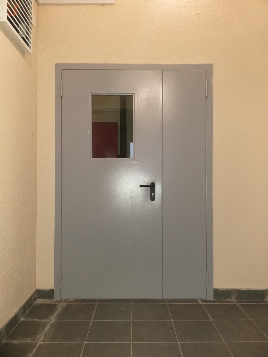 Двери тамбурные 1500 на 2200