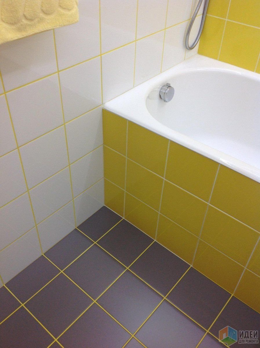 Серая плитка с желтой затиркой