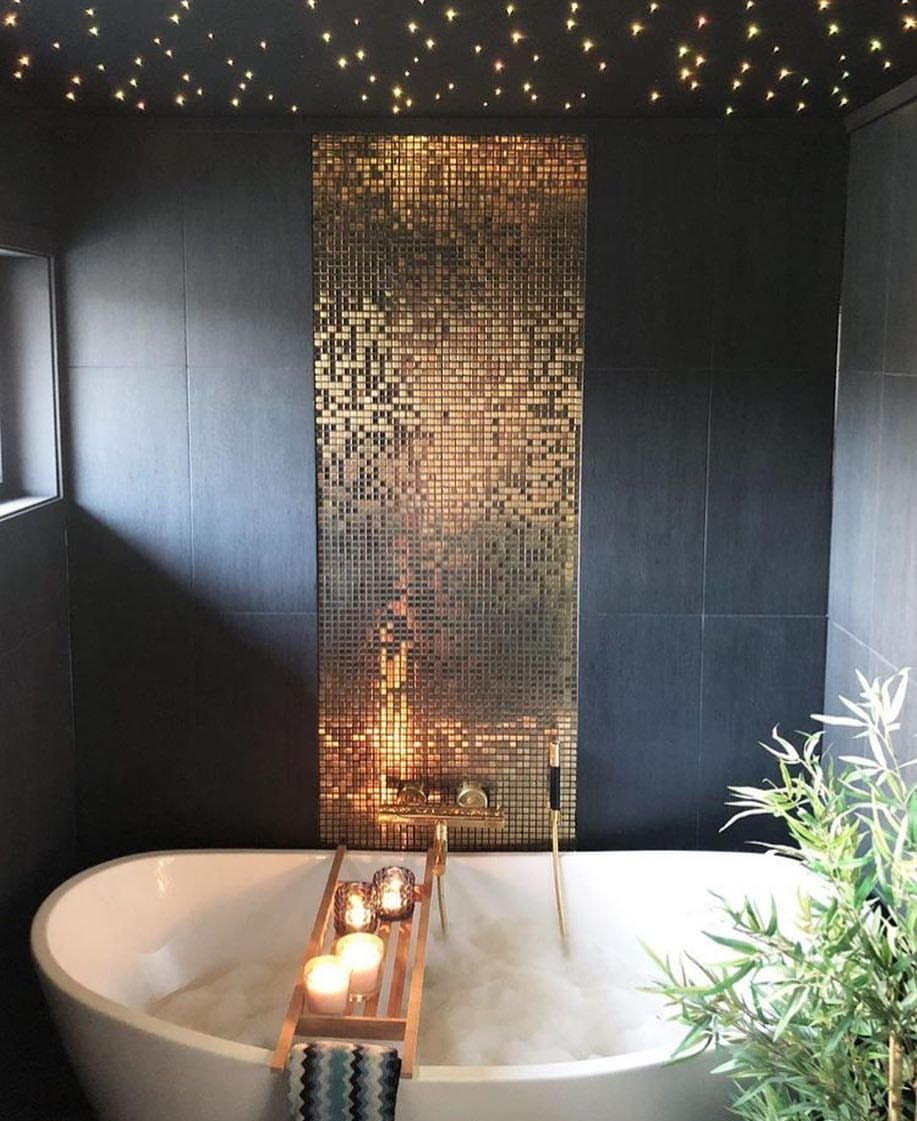 Ванная комната черная с золотом