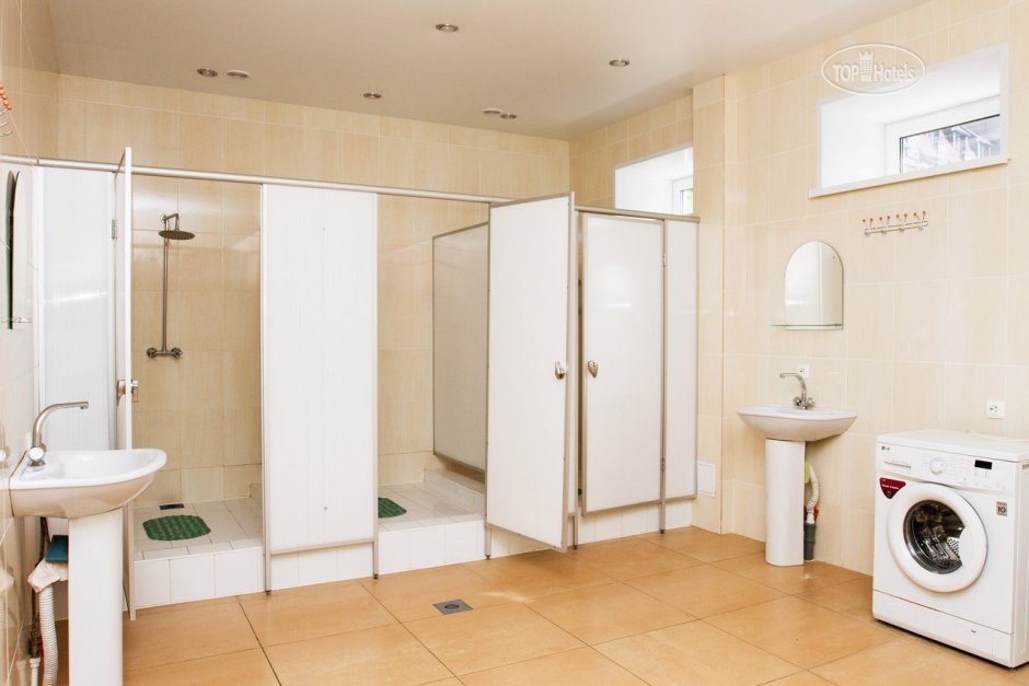 Душевые в общежитии