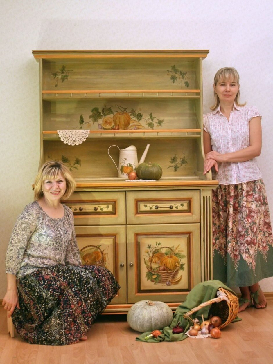 Расписная мебель Анастасии Немоляевой