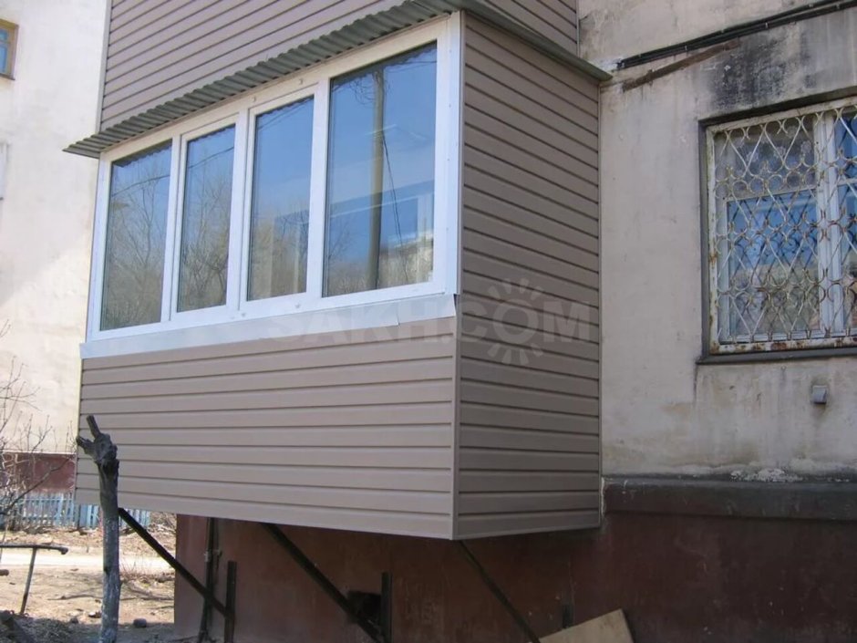 Внешняя отделка балкона