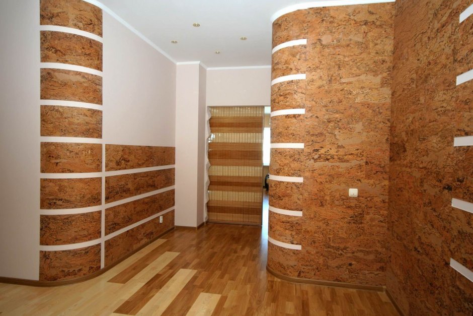 Коридор с круглой стеной