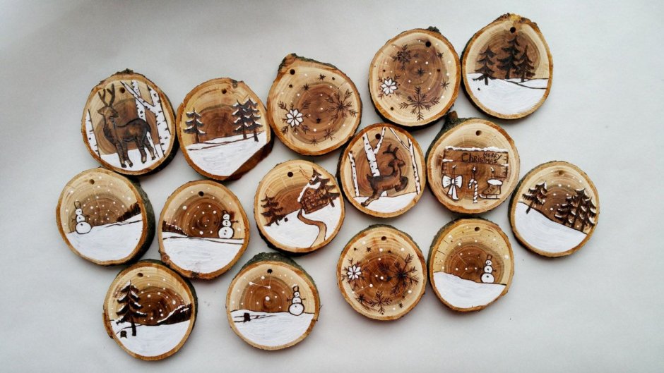 Магниты на срезе дерева