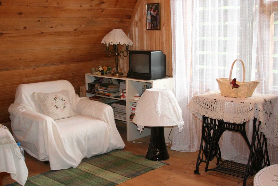 Интерьер комнаты в деревне