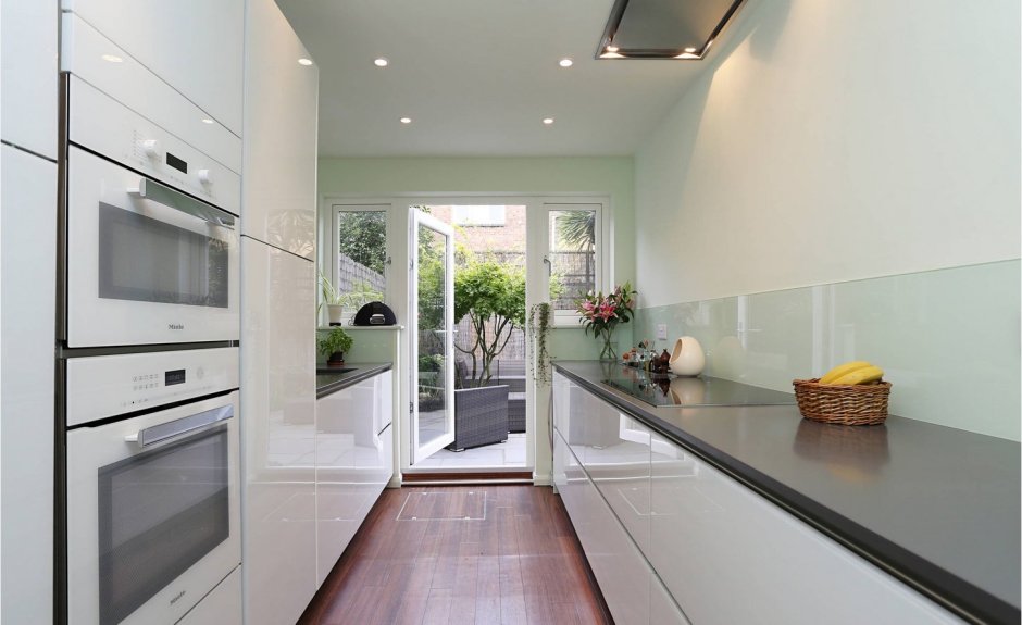 Кухня совмещенная с коридором