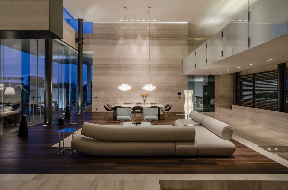 Современный особняк внутри